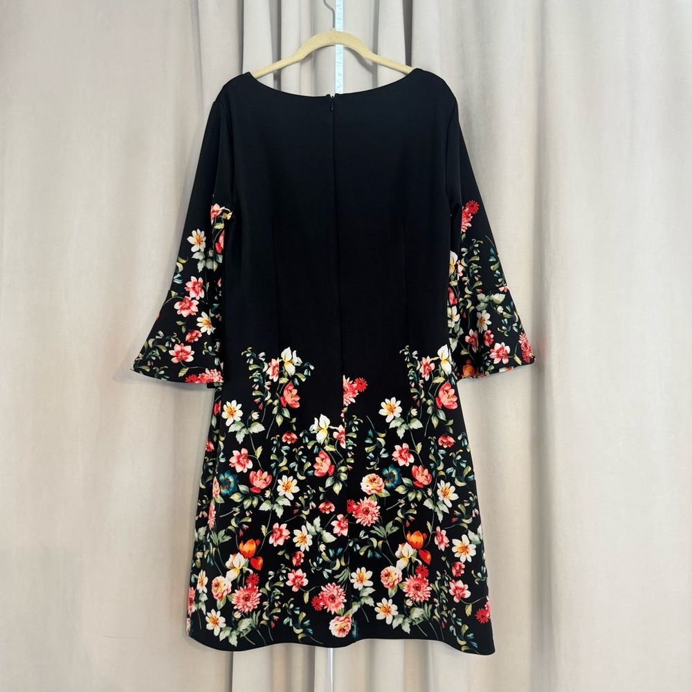 NY&Co New York & Company Dress Large Black Floral Bell Sleeve Shift Sheath EUC - Picture 4 of 6